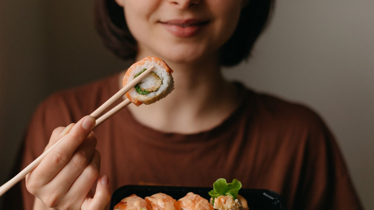Makan Sushi Saat Hamil